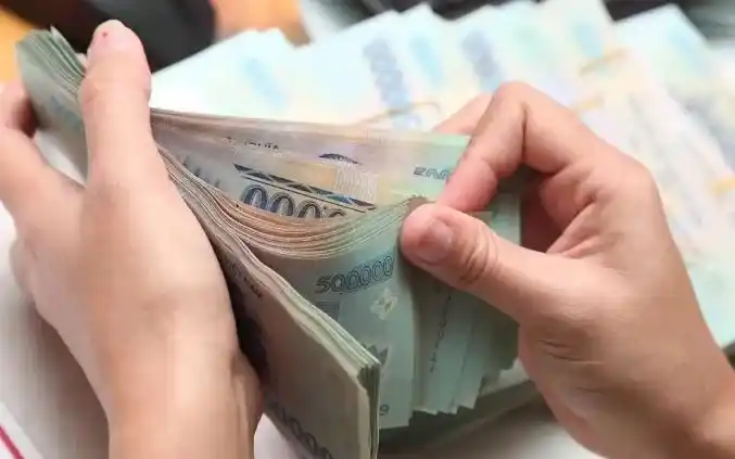 Proposals suggest allowing deductions for medical and educational expenses when calculating personal income tax.